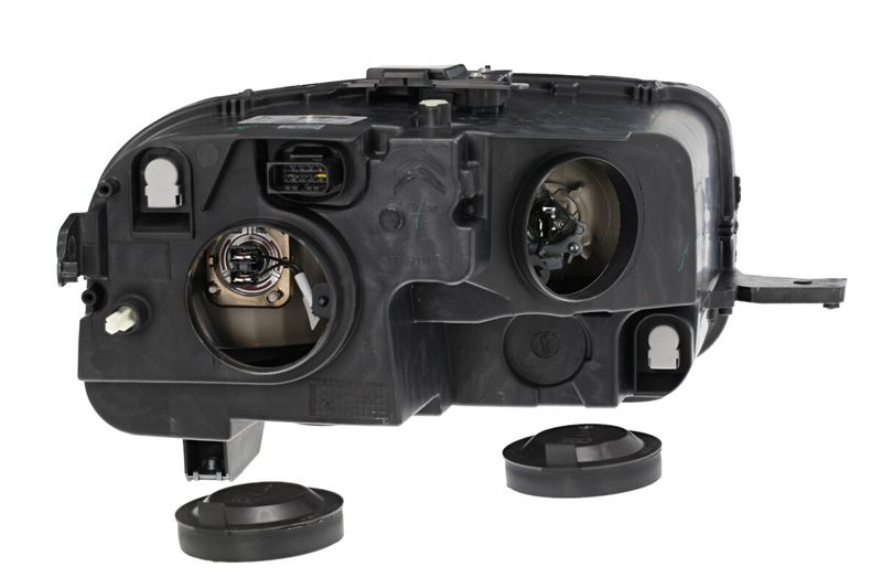HEADLAMP_450626_02.JPG