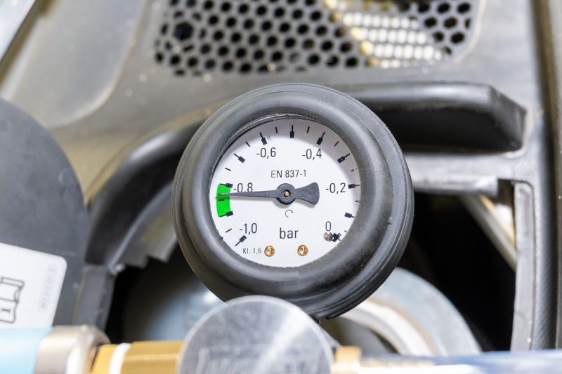 HAZET 4801-1 Vacuum Filling Unit, cooling system