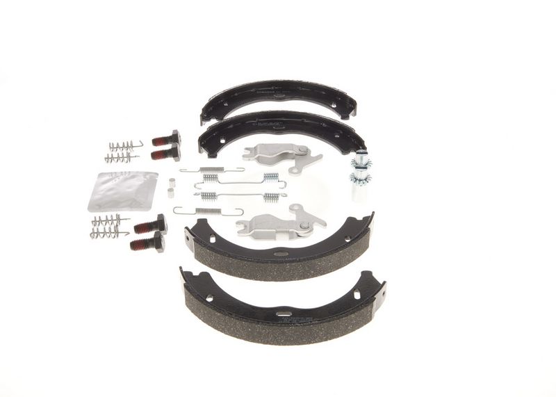BOSCH 0 204 113 820 Brake Shoe Set, parking brake