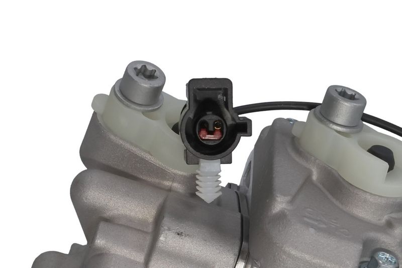 Prekė atitinka OEM kodą: LR012799