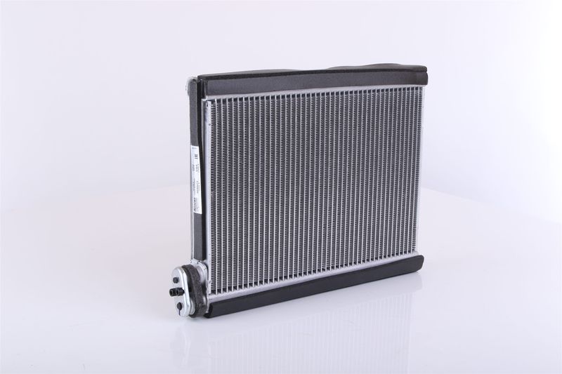 NISSENS 92364 Evaporator, air conditioning