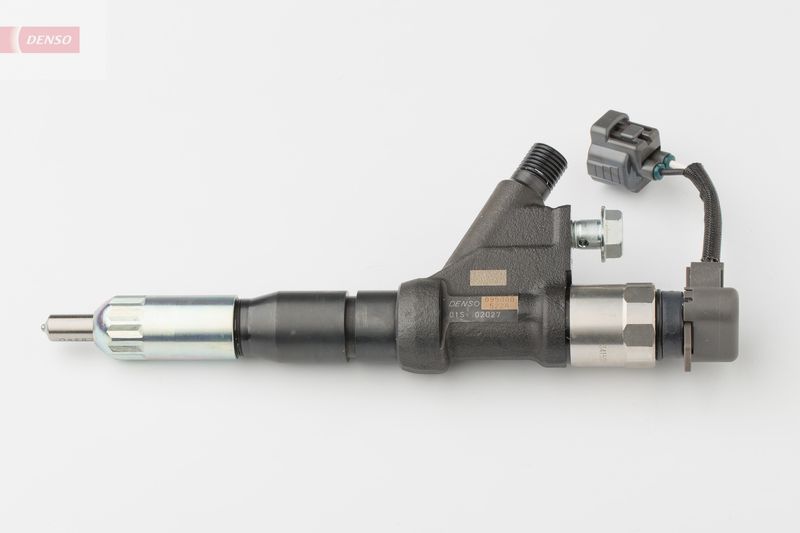 DENSO DCRI105220 Injector Nozzle