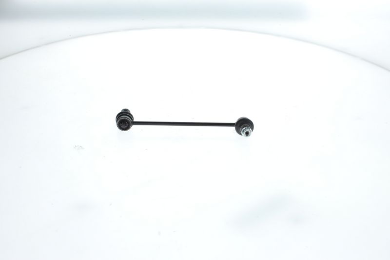 Prekės atitinka OEM kodą: 95 167 261