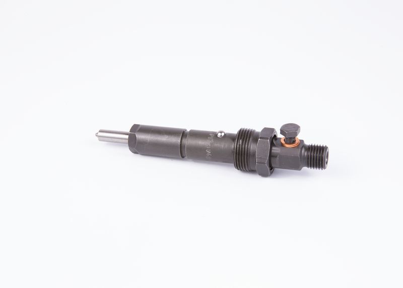 BOSCH F000439005 Nozzle and Holder Assembly