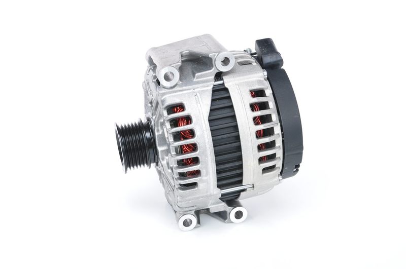 BOSCH 0121813106 Alternator