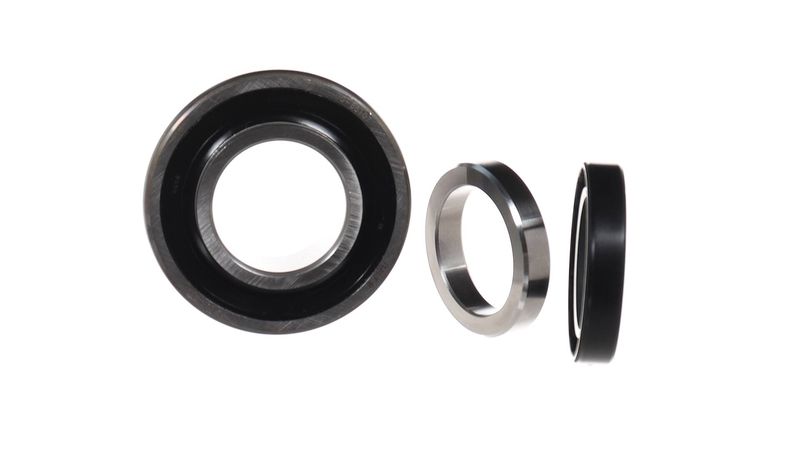 SKF VKBA 586 Wheel Bearing Kit