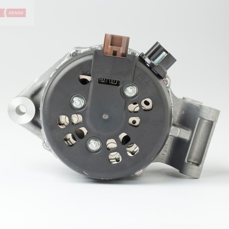 DENSO DAN1041 Alternator