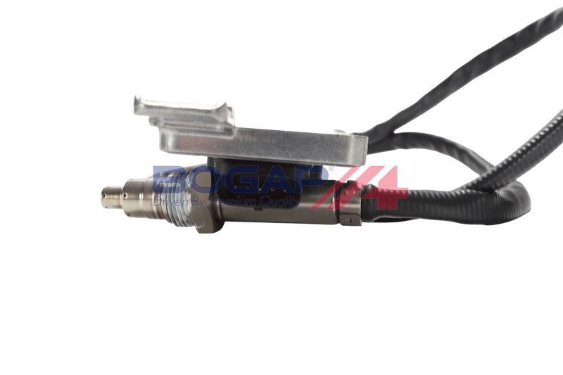 This part match OEM code: 03L907807AD