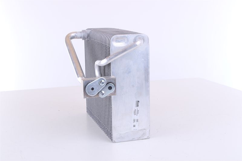 NISSENS 92211 Evaporator, air conditioning