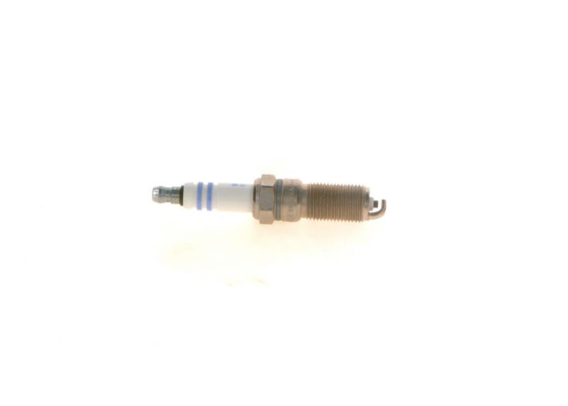 BOSCH 0 242 236 633 Spark Plug