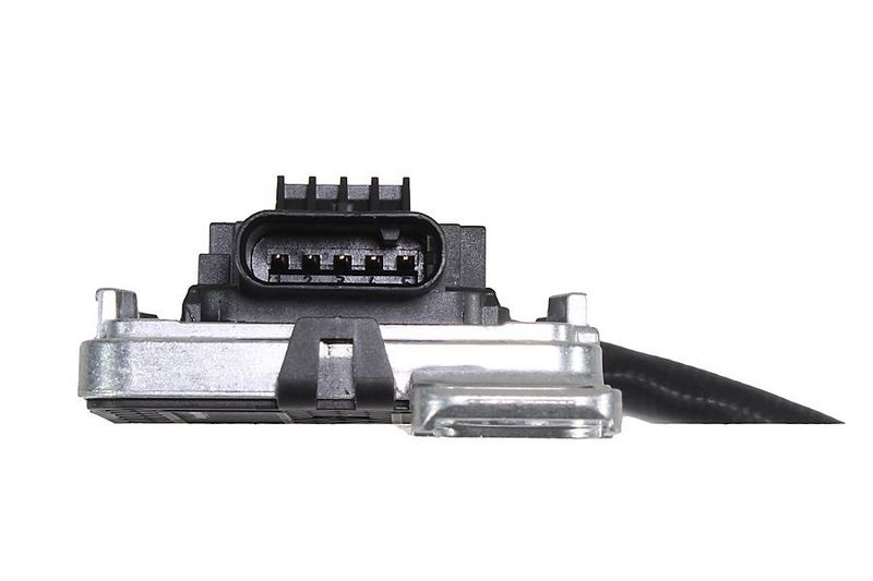 This part match OEM code: 8W0 907 807 BM