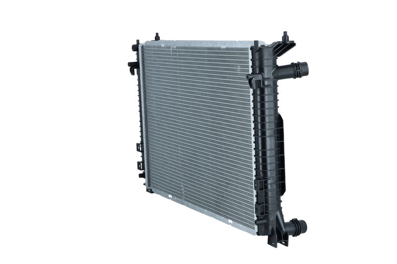 NRF 51586 Variklio aušinimo radiatorius