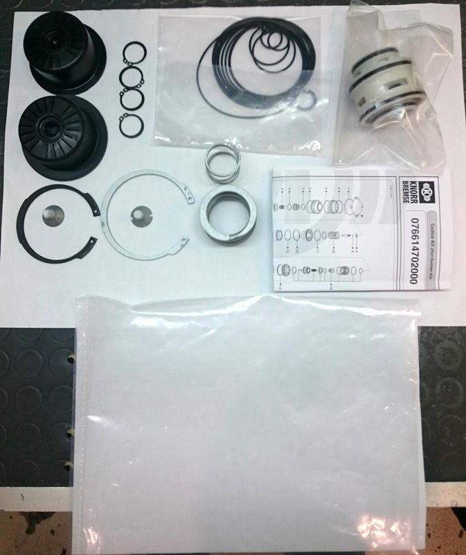 Set de reparație, compresor aer comprimat KNORR-BREMSE IAM Preferred Part 076614702000