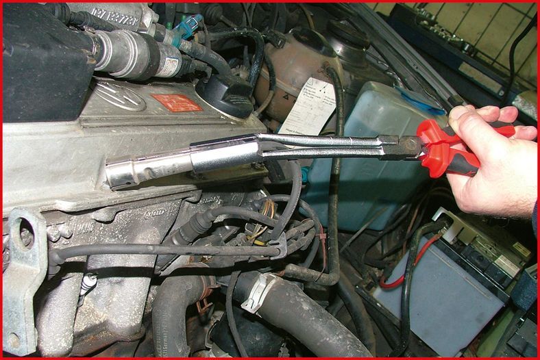 KS TOOLS 500.7510 Pliers, spark plug socket