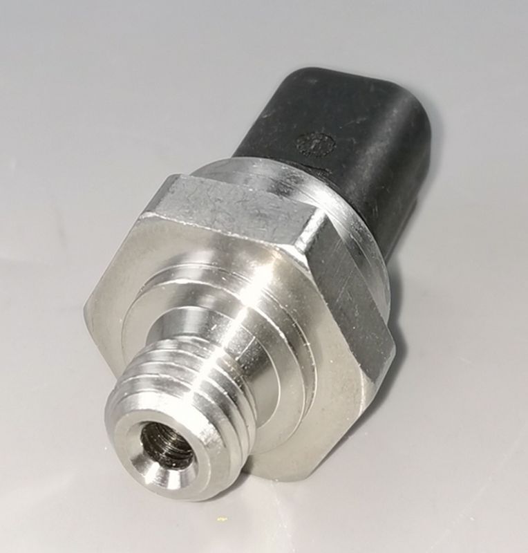 This part match OEM code: 009 153 51 28
