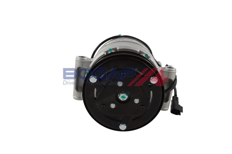 This part match OEM code: LR013934