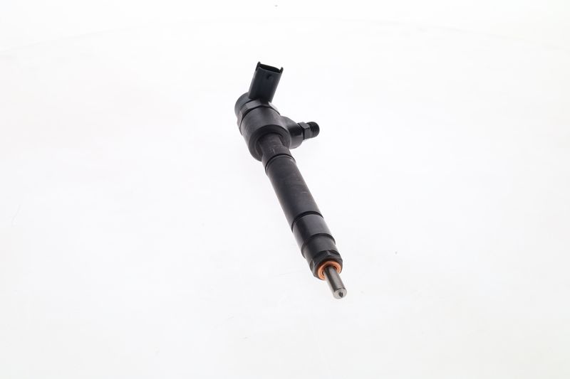 Injector 0 445 110 706 BOSCH