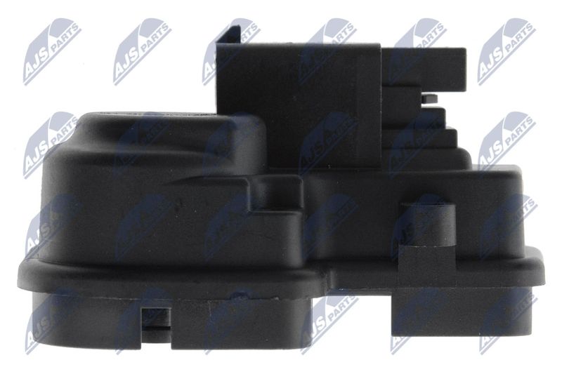 EZC-CH-039_3-WM.JPG
