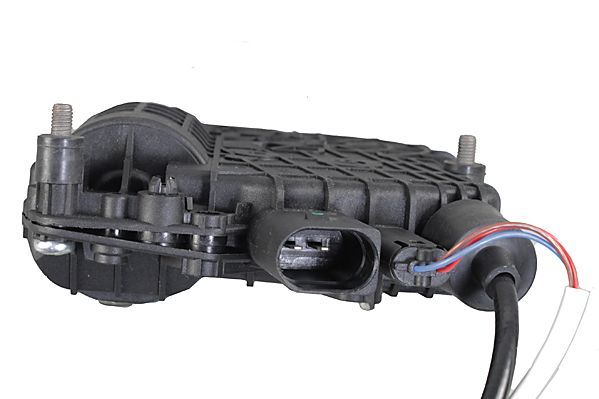 Prekės atitinka OEM kodą: 51 21 7 154 517