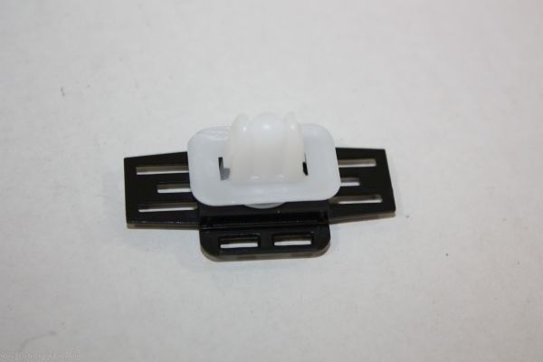 AUTOMEGA 100001910 - Clip, trim/protection strip