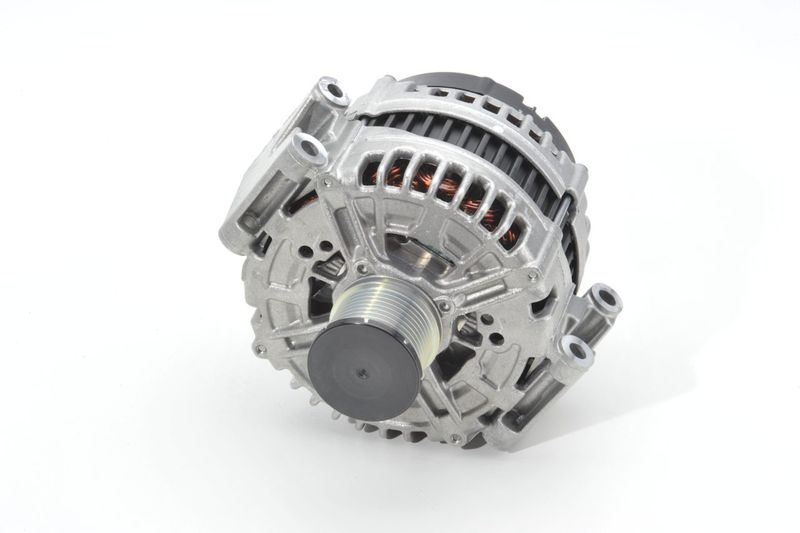 BOSCH 0121813103 Alternator