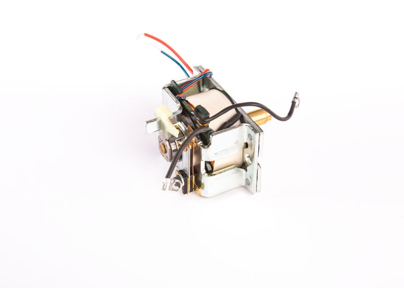 Elektromagnetický spínač, startér 2 339 450 014