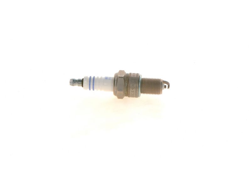 BOSCH 0 242 229 687 Spark Plug
