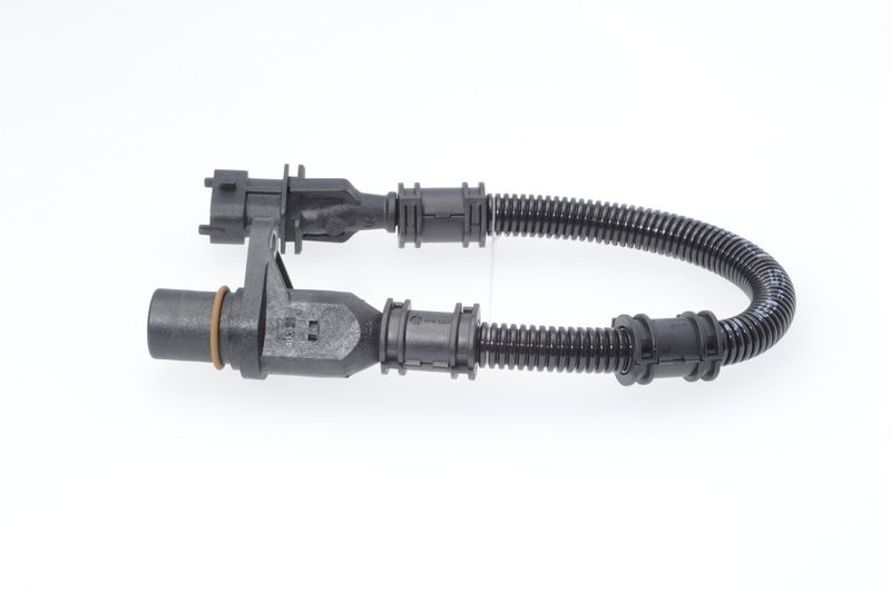 BOSCH 0 281 002 818 Sensor, crankshaft pulse