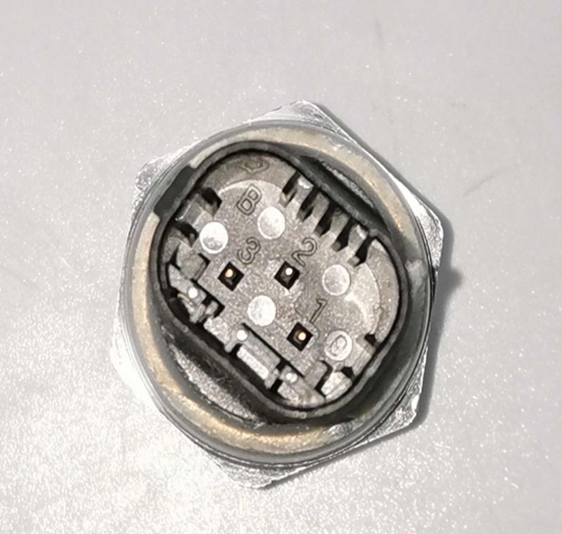 This part match OEM code: 000 905 27 06