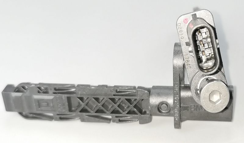 Prekės atitinka OEM kodą: 7 806 782