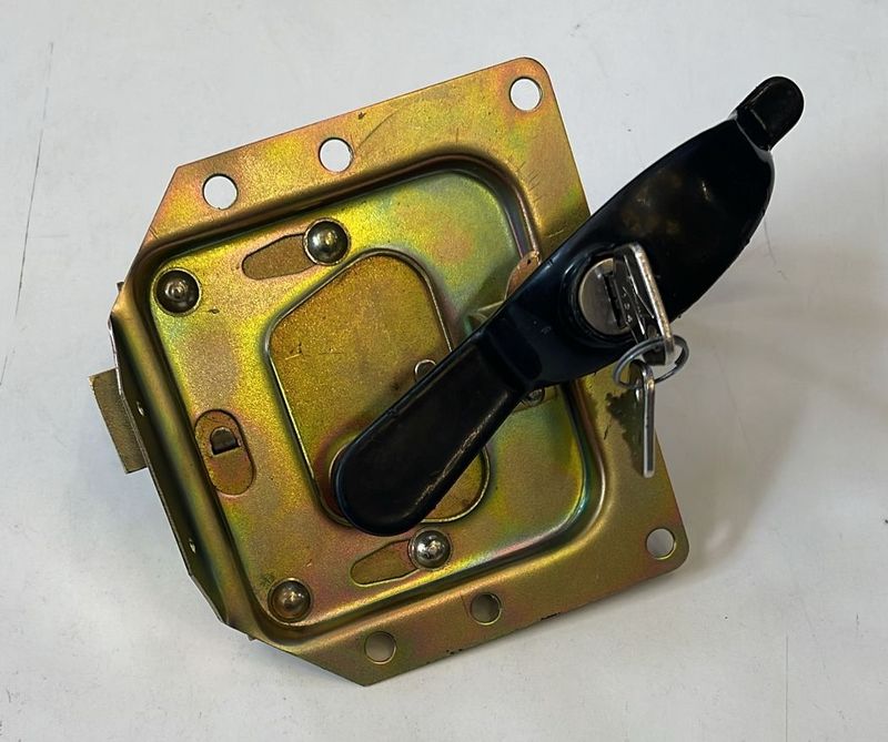 AG PARTS 118 - Door Lock