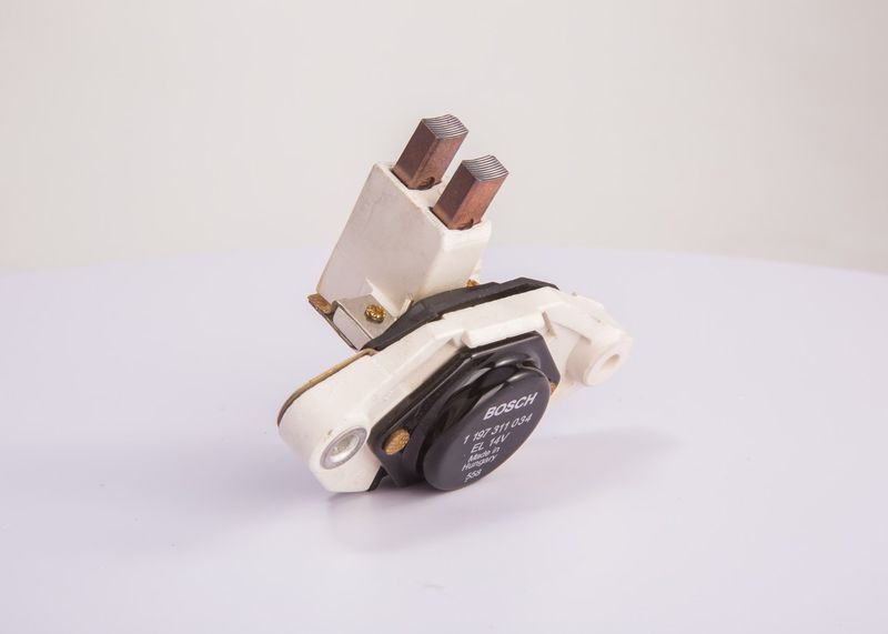 Regulátor generátoru 1 197 311 034