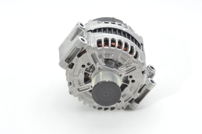 BOSCH 0121813103 Alternator