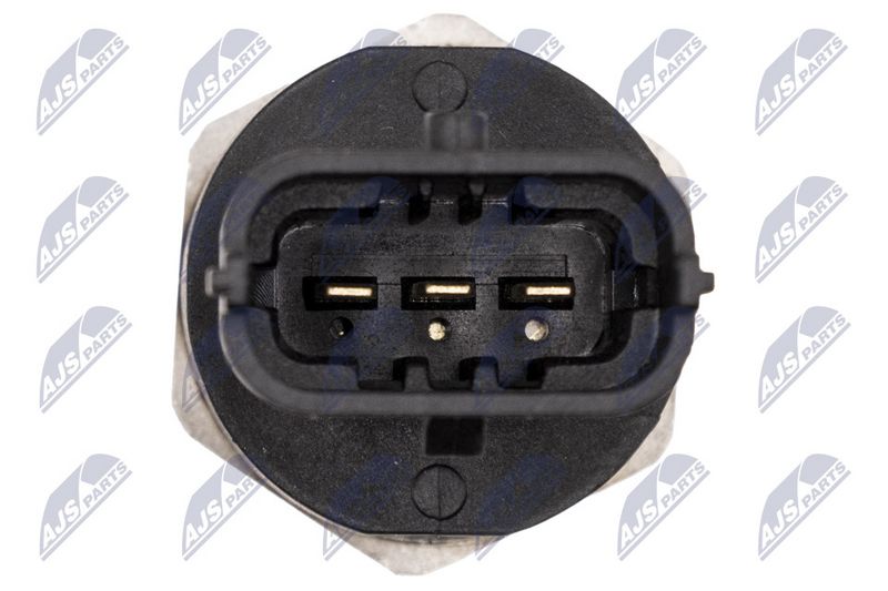 This part match OEM code: LR020693