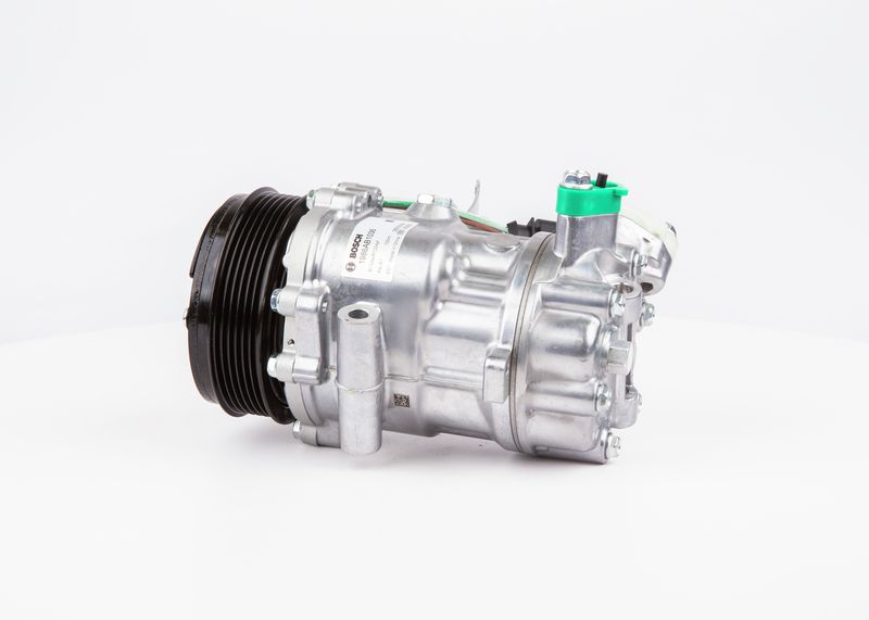 Prekės atitinka OEM kodą: 1S0 820 803 D