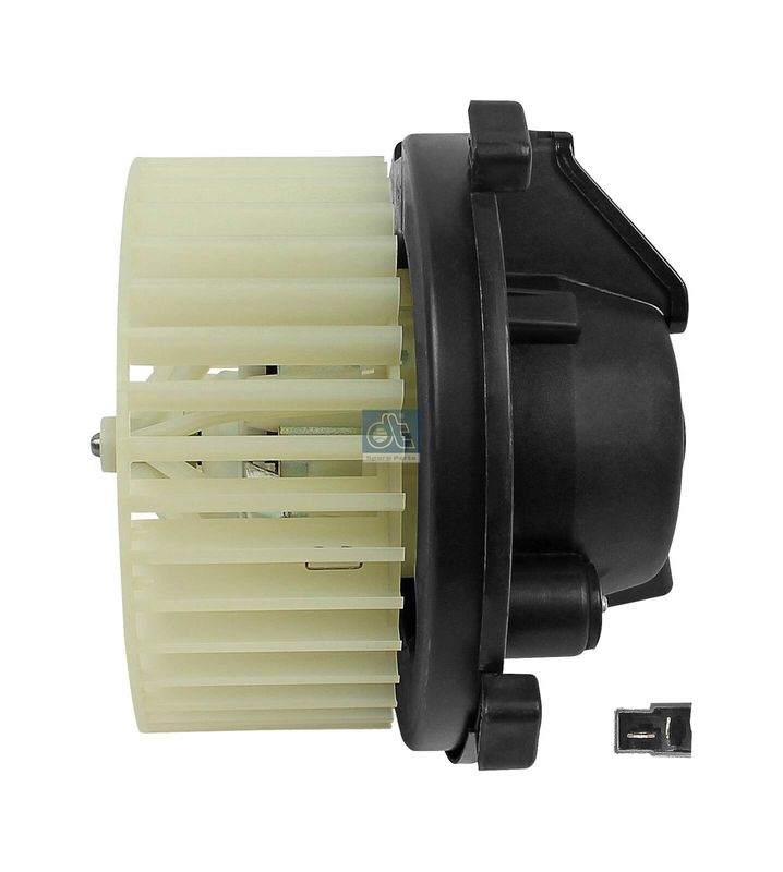 DT Spare Parts Utastér-ventilátor 12.77100