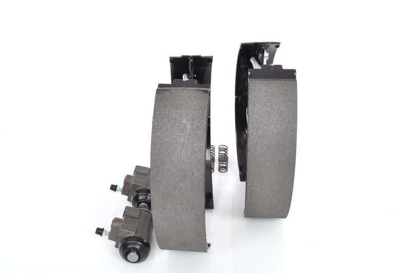 BOSCH 0 204 114 539 Brake Shoe Set