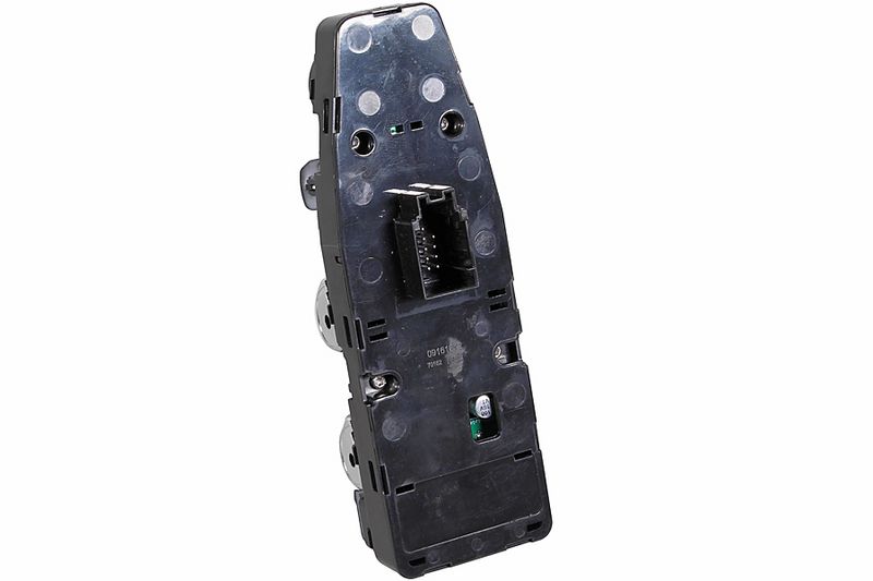 Prekės atitinka OEM kodą: 61 31 9 289 622