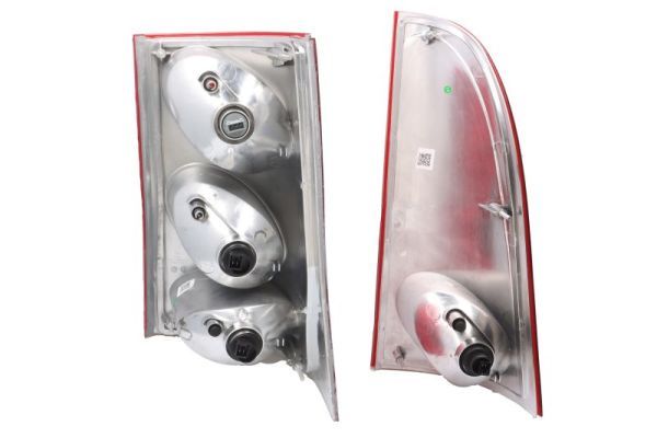 TRUCKLIGHT TL-IR001L Tail Light