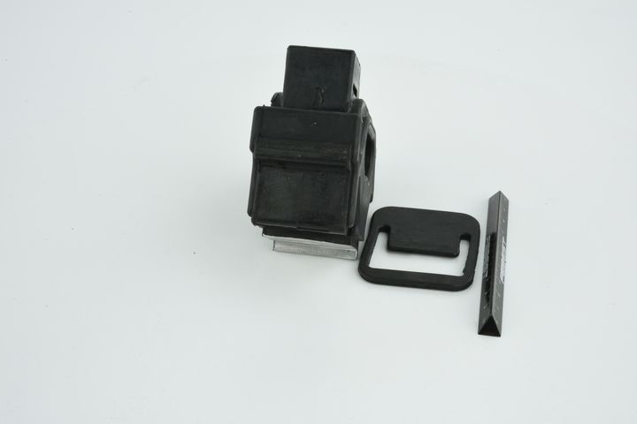 Paigutus, Mootor, FEBEST HM-FITWD