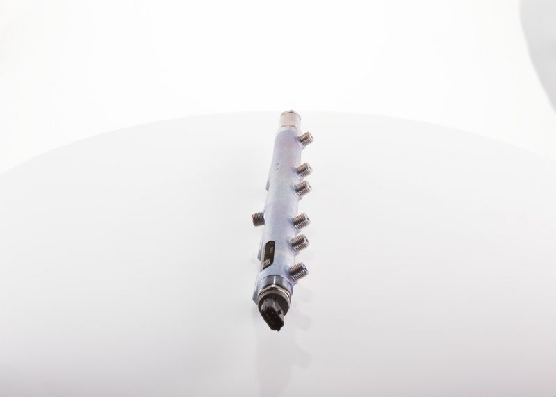 BOSCH 0445226020 Distributor Pipe, fuel