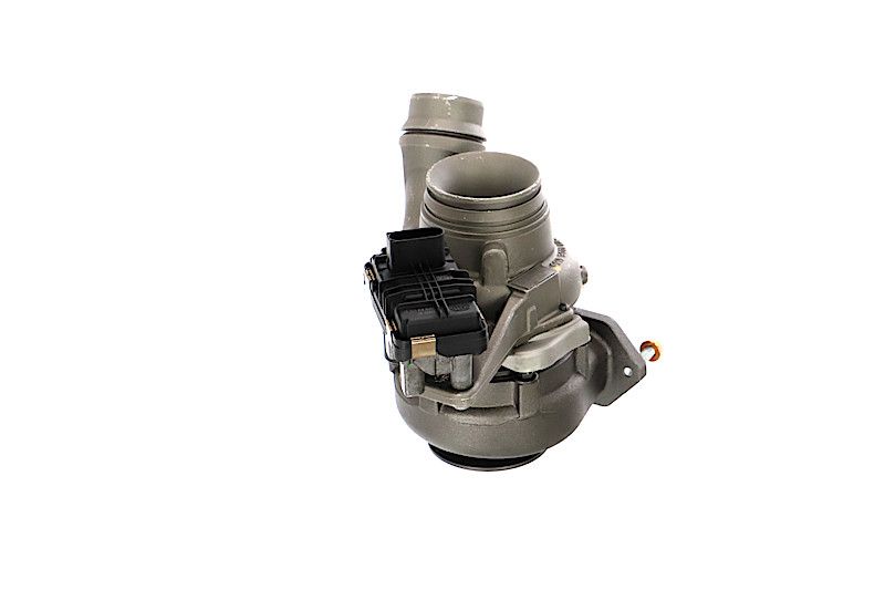 REMANTE 003-002-004586R Turbokompresorius