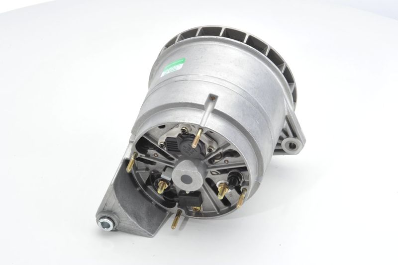 BOSCH 0120689566 Alternator