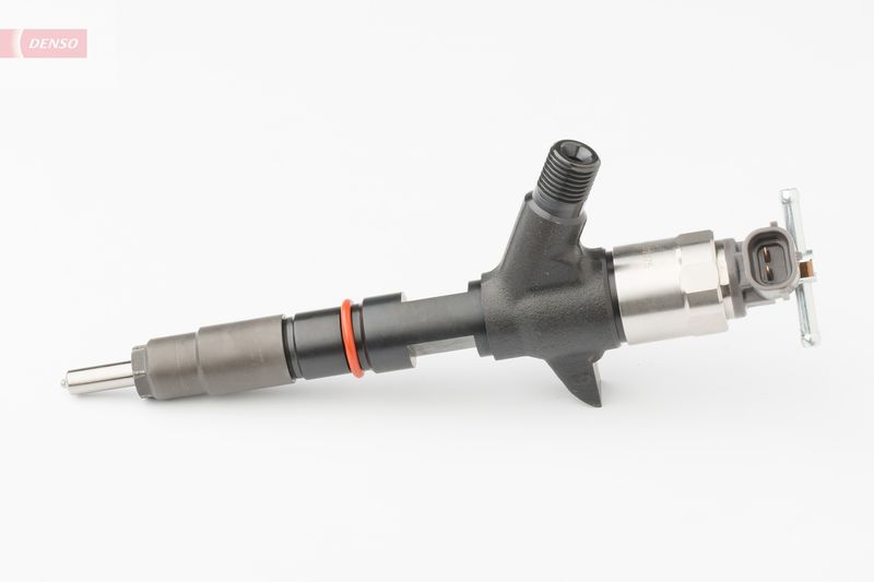 DENSO DCRI108310 Injector Nozzle