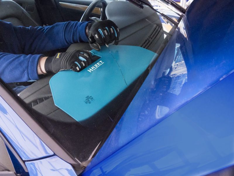 HAZET 4852/4 Dashboard Protection Panel Set, glass removal