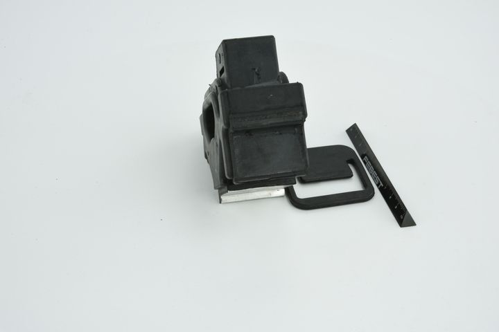 Paigutus, Mootor, FEBEST HM-FITWD