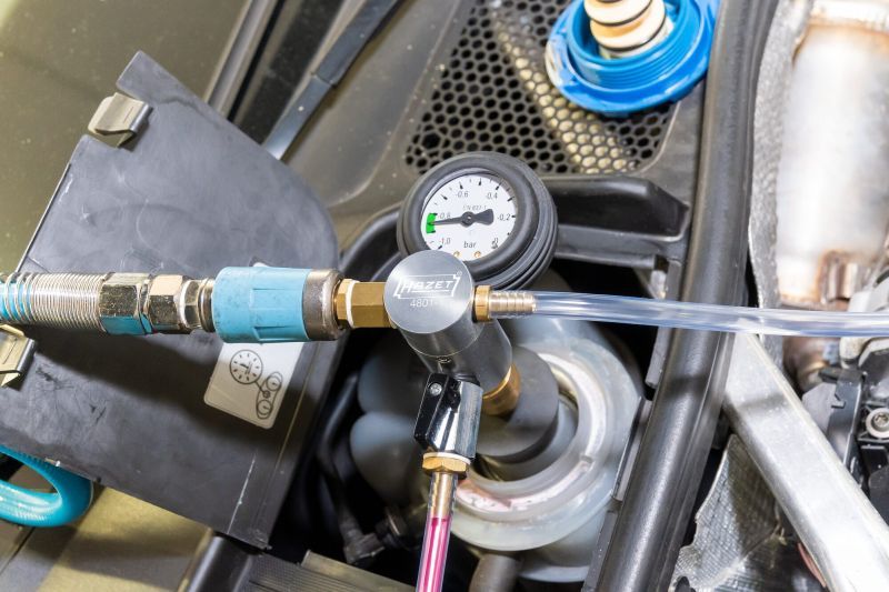 HAZET 4801-1 Vacuum Filling Unit, cooling system