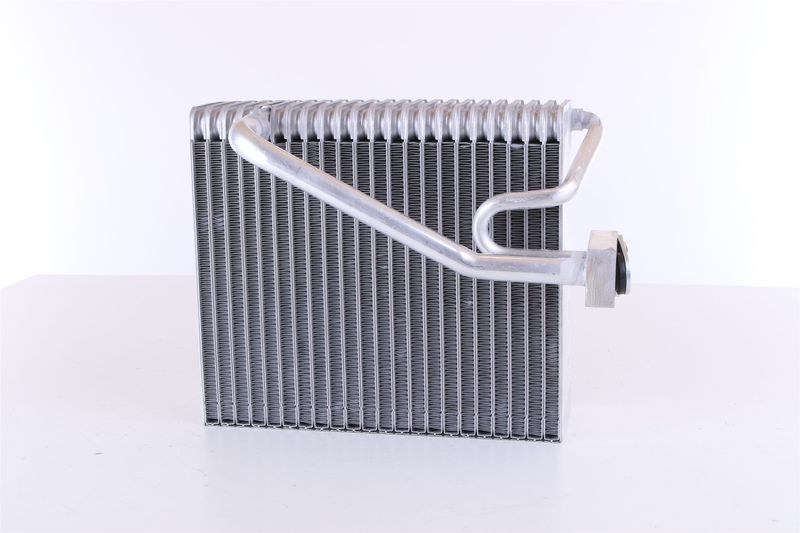NISSENS 92211 Evaporator, air conditioning