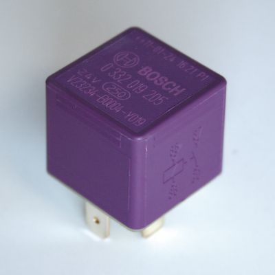 Relé, pracovní proud 0 332 019 205