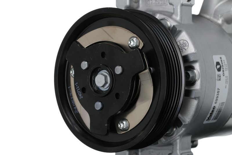 VALEO Compresseur climatisation 699357